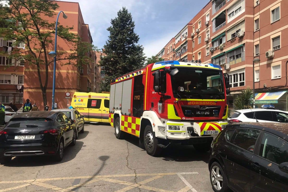 Una mujer sufre graves quemaduras al arder un colchón en una vivienda de Leganés