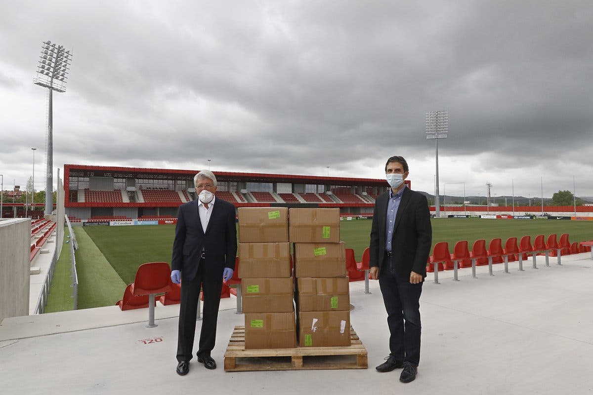 Alcalá de Henares repartirá 20.000 mascarillas donadas por el Atlético de Madrid