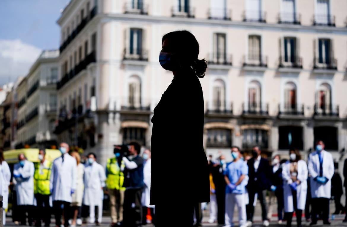 Ayuso, disparada en las encuestas tras el estado de alarma en Madrid