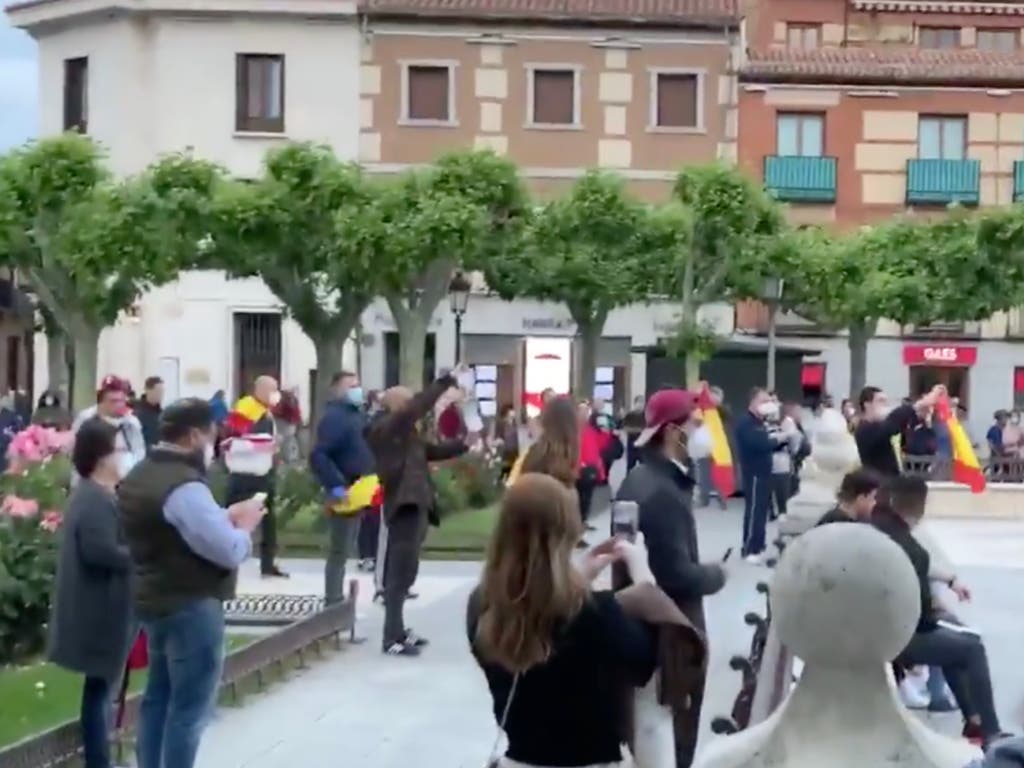 El PSOE tacha de «radical» la protesta contra el Gobierno en Alcalá de Henares