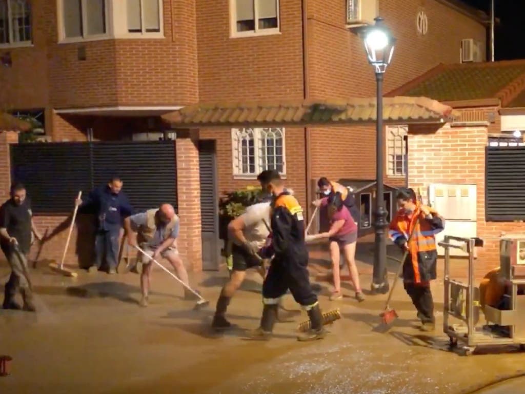 La tromba de agua dejó imágenes como esta en el Corredor del Henares