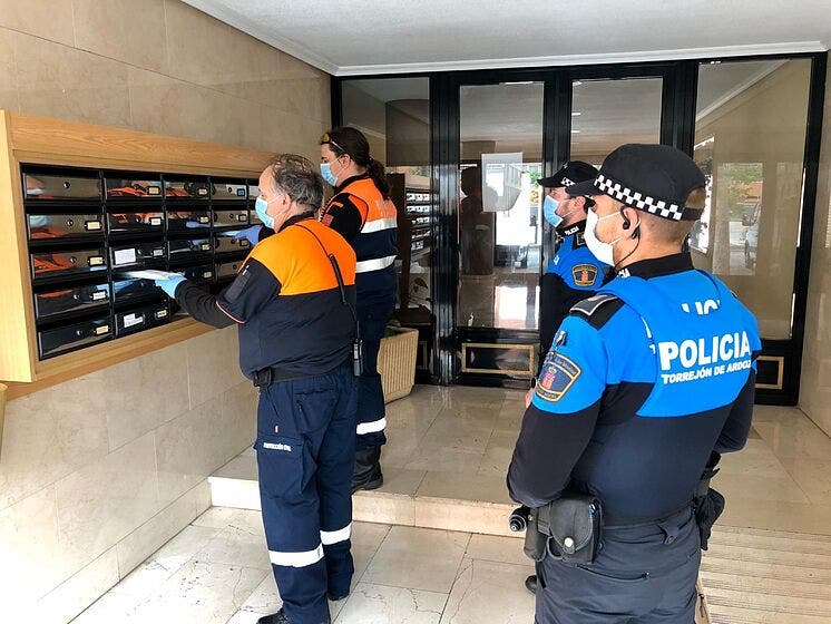 Torrejón de Ardoz reparte otras 10 mascarillas por vivienda