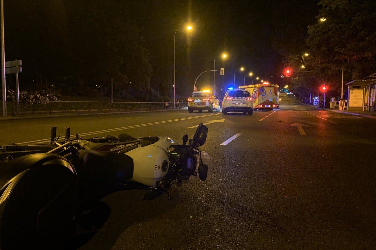 Un motorista muerto y un conductor crítico en dos accidentes en Madrid