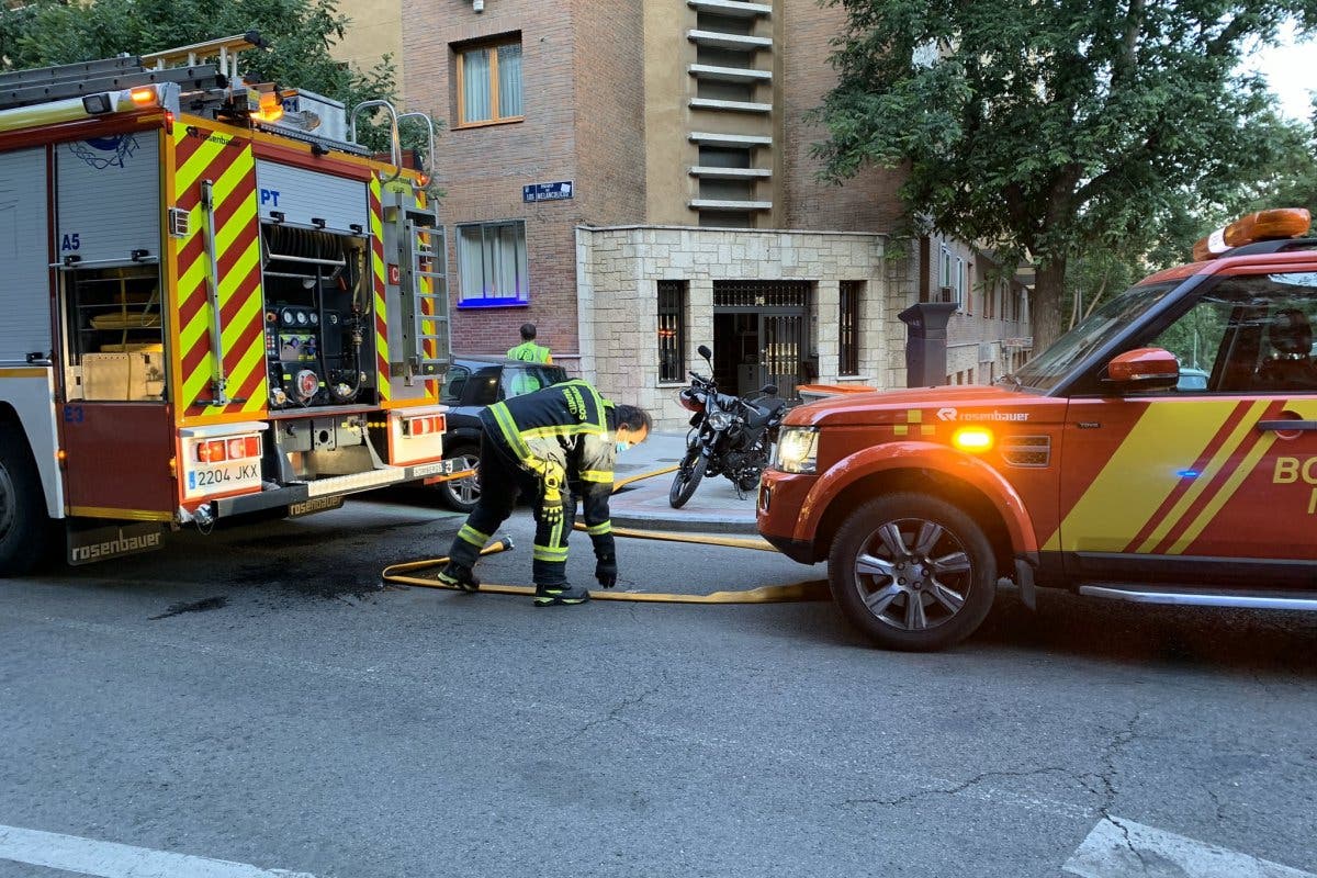 Muere un hombre en el incendio de su vivienda en Madrid