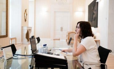 El BOE publica el acuerdo para cerrar Madrid y Ayuso estudia acciones legales