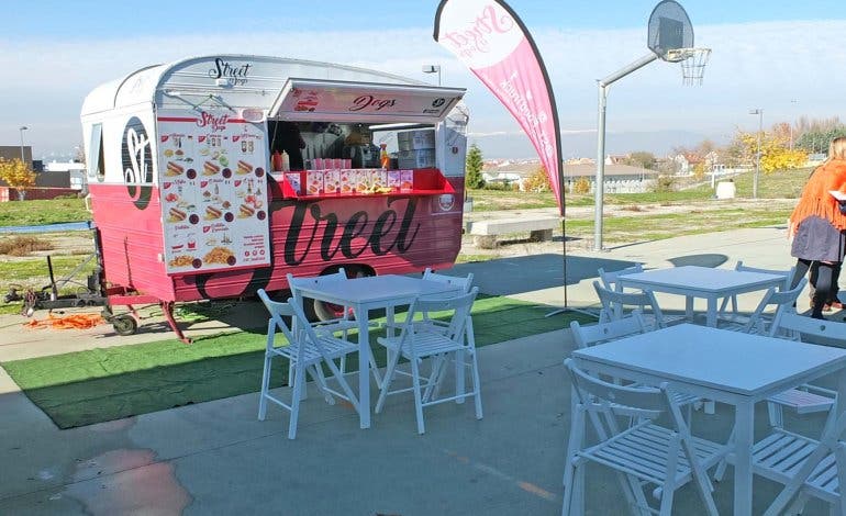 Paracuellos cederá a sus hosteleros dos food trucks en el Recinto Ferial este verano