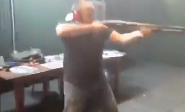 Detenido un exmilitar por el vídeo de los disparos a fotos de miembros del Gobierno