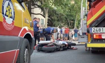 Brutal accidente de moto en Madrid con un joven muerto y otro herido