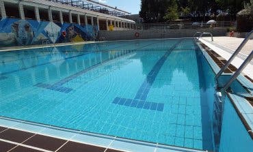 Paracuellos también abrirá sus piscinas de verano que incorporan un controlador de praderas
