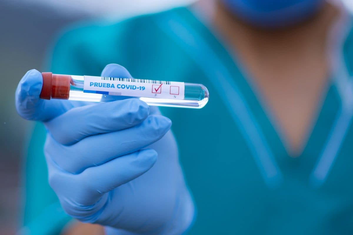 Siguen subiendo los casos de coronavirus en España: Sanidad suma 10.476 positivos, 4.503 en 24 horas