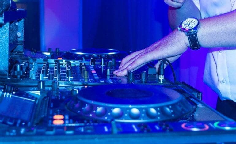 Cobeña y Ajalvir celebrarán macrofiestas de Nochevieja: la Comunidad de Madrid autoriza seis en toda la región