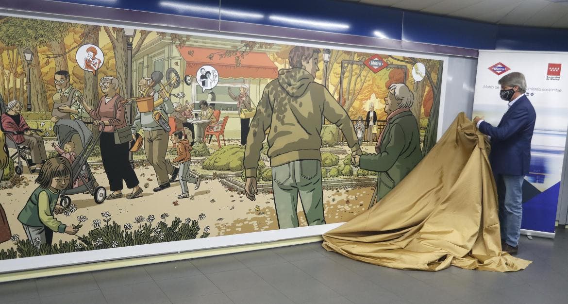 El mural de Metro que homenajea a los mayores en la estación de Plaza de Castilla