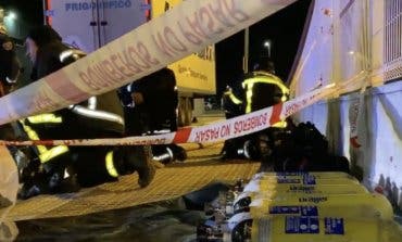 Extinguen un incendio en una nave industrial de Torrejón de Ardoz