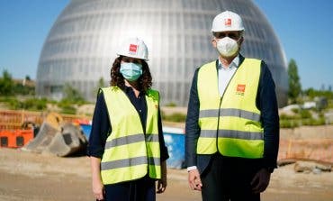 Ayuso visita las obras del Hospital de Emergencias: «Madrid, nuevamente, se adelanta»