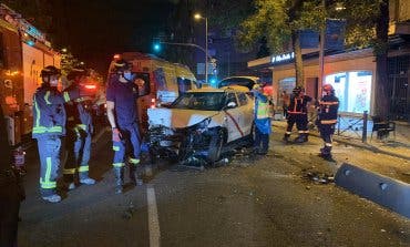 Una mujer muerta y siete heridos al arrollar un taxi una terraza en Madrid