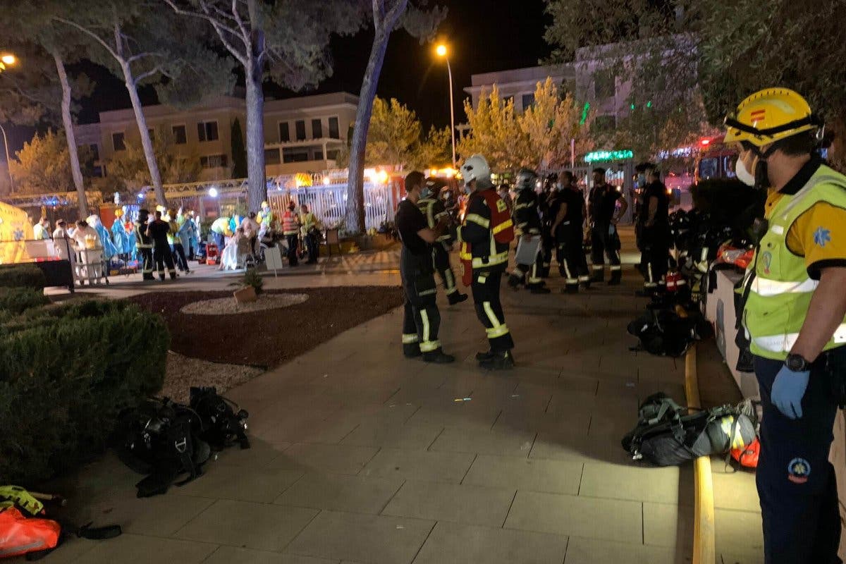 Atendidos 36 ancianos tras un incendio en una residencia de Aravaca