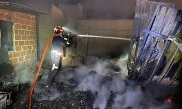 Aparatoso incendio esta madrugada en una finca de San Fernando de Henares