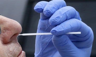 La Comunidad de Madrid hará pruebas PCR a vecinos de zonas con más contagios