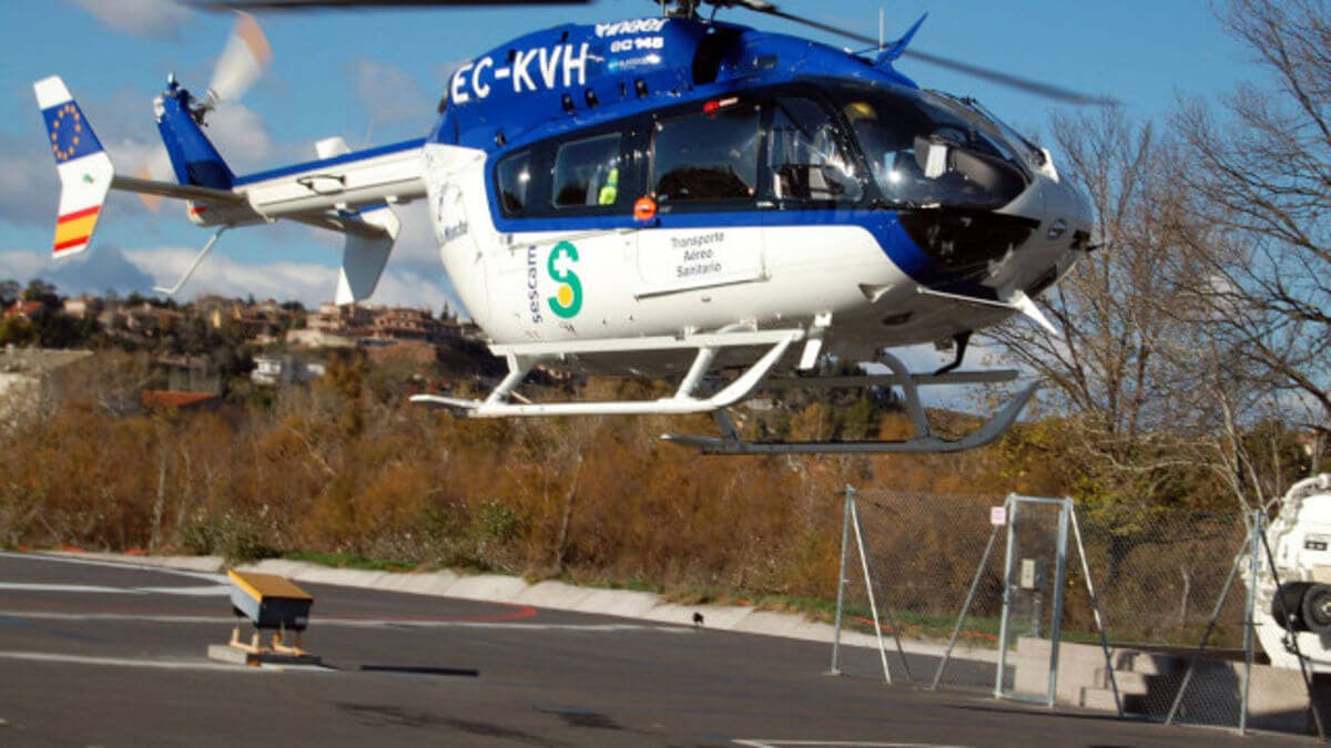 Tres heridos tras una colisión en vuelo entre varios parapentes en Alarilla (Guadalajara)