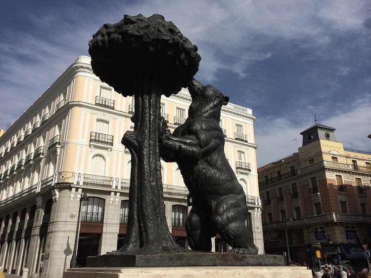 La Puerta del Sol de Madrid pasa a ser completamente peatonal desde este jueves