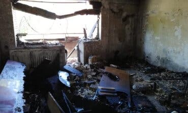 Ordenan el realojo de dos plantas del edificio incendiado en Guadalajara