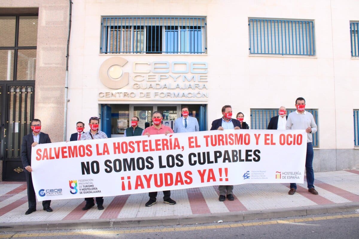 Hosteleros de Guadalajara temen lo peor con el fin de la temporada de terrazas