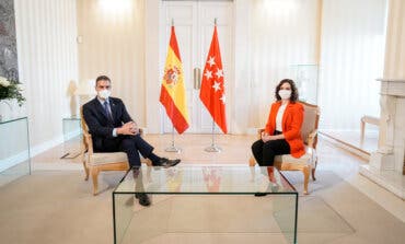 Sánchez y Ayuso aparcan las diferencias y comienzan a trabajar juntos contra el coronavirus