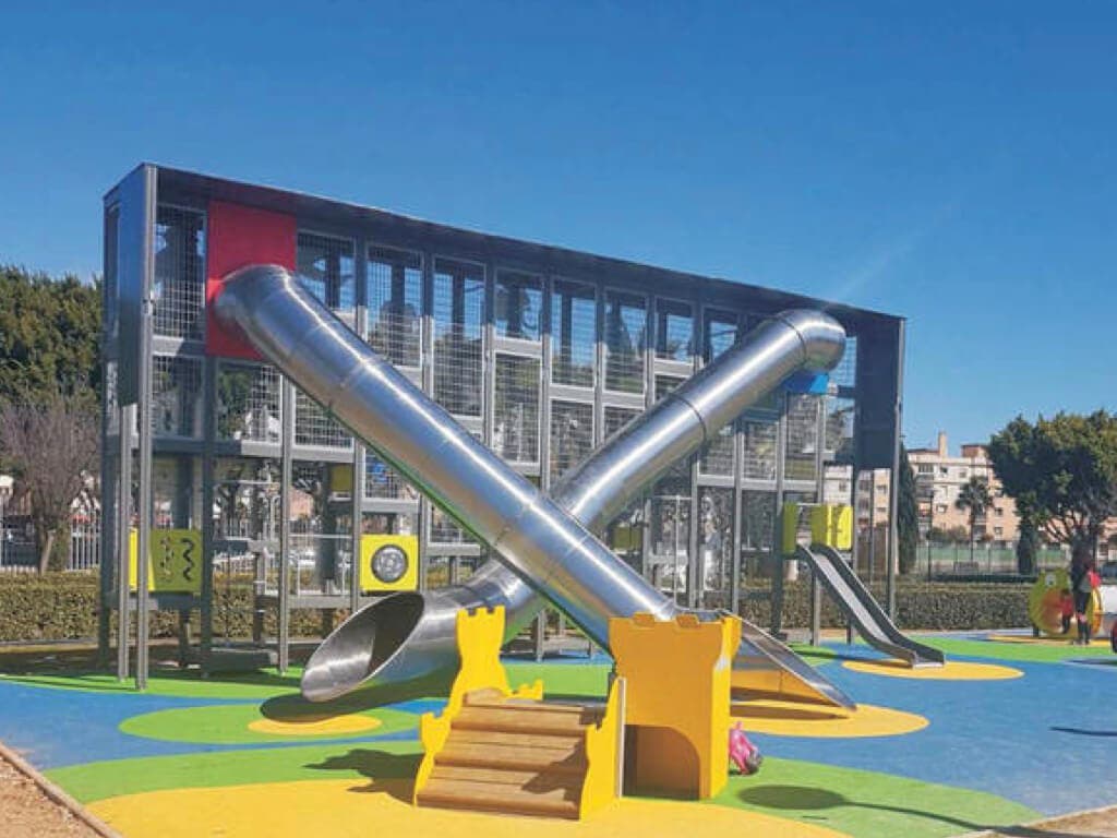 Azuqueca de Henares instalará fuentes transitables y un juego infantil vanguardista en un bulevar