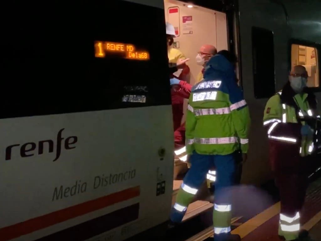 Un descarrilamiento y otras incidencias por las fuertes lluvias que continúan hoy en Madrid