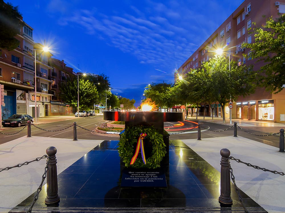 La llama siempre encendida en Torrejón de Ardoz en recuerdo de las víctimas del Covid-19
