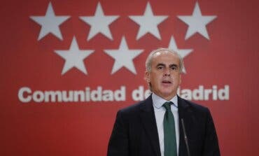 Madrid valora prohibir salir de la región en el puente