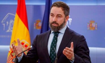 Abascal llama a manifestarse en coche contra «un gobierno criminal y totalitario»
