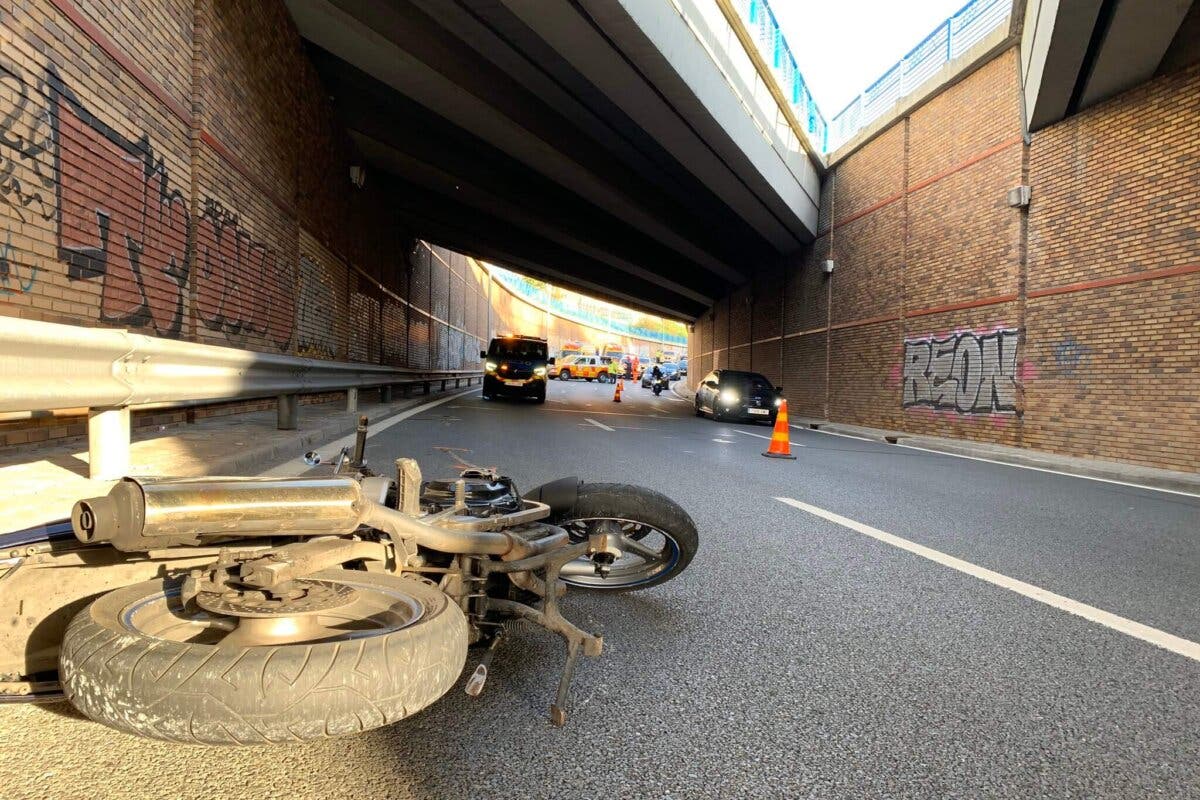 Muere un motorista de 38 años en un accidente en Madrid