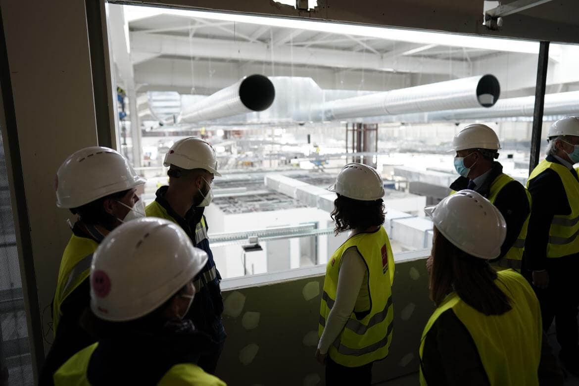 Voluntarios y personal de refuerzo Covid trabajarán en el nuevo hospital de Valdebebas