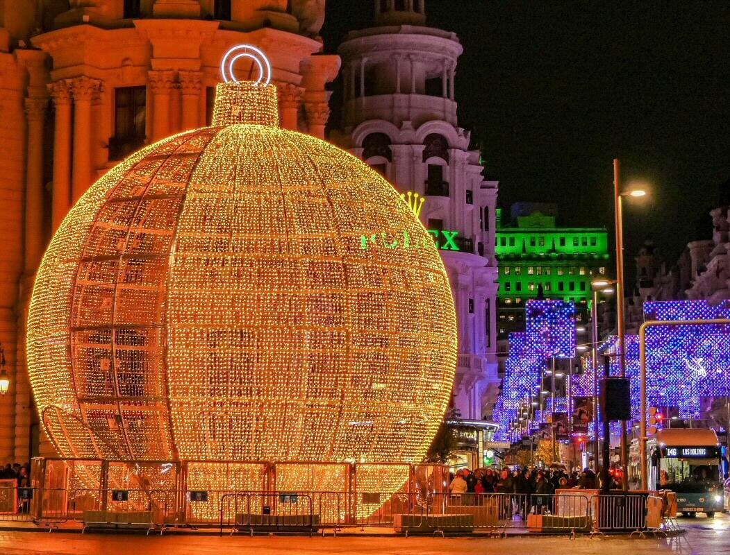 Madrid encenderá el alumbrado navideño el 24 de noviembre con autobuses gratuitos durante el Black Friday