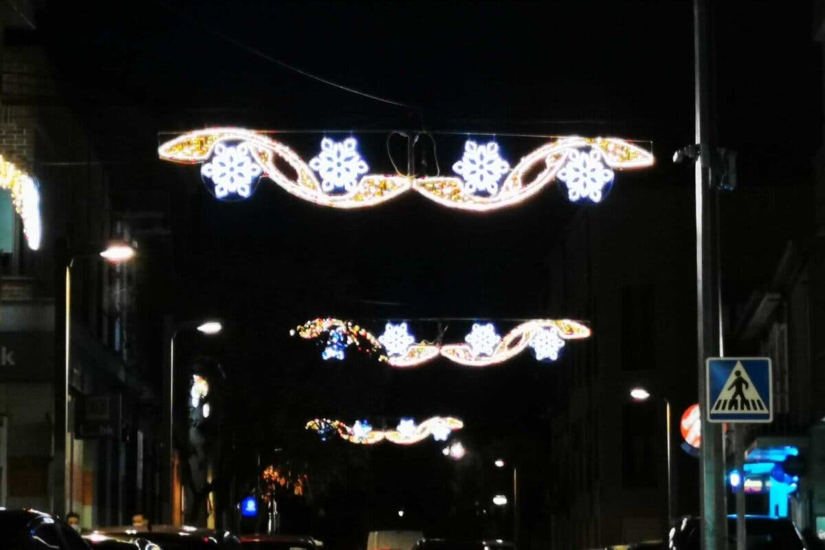 La Navidad ya luce en las calles de Azuqueca de Henares