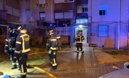 Un hombre se tira por la ventana para huir de un incendio en Madrid
