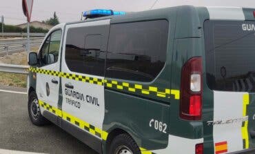 Investigan a una conductora borracha que chocó contra un bus escolar en Torrejón del Rey