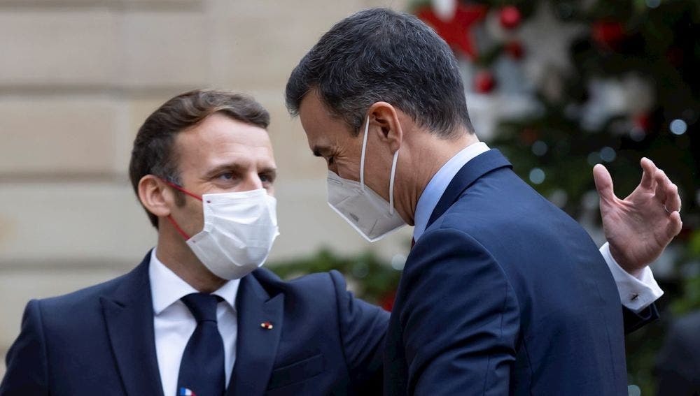 Sánchez, en cuarentena hasta Nochebuena tras el positivo en coronavirus de Macron