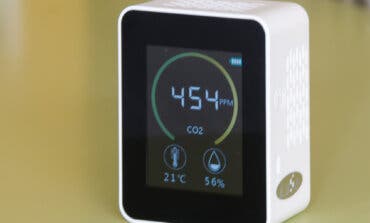 Torrejón de Ardoz entrega medidores de CO2 a los colegios públicos de la localidad