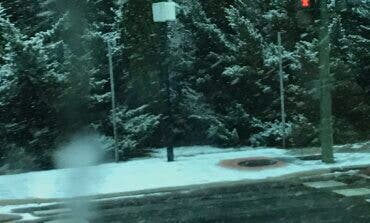 Vecinos de Alcalá de Henares critican la falta de sal durante la nevada