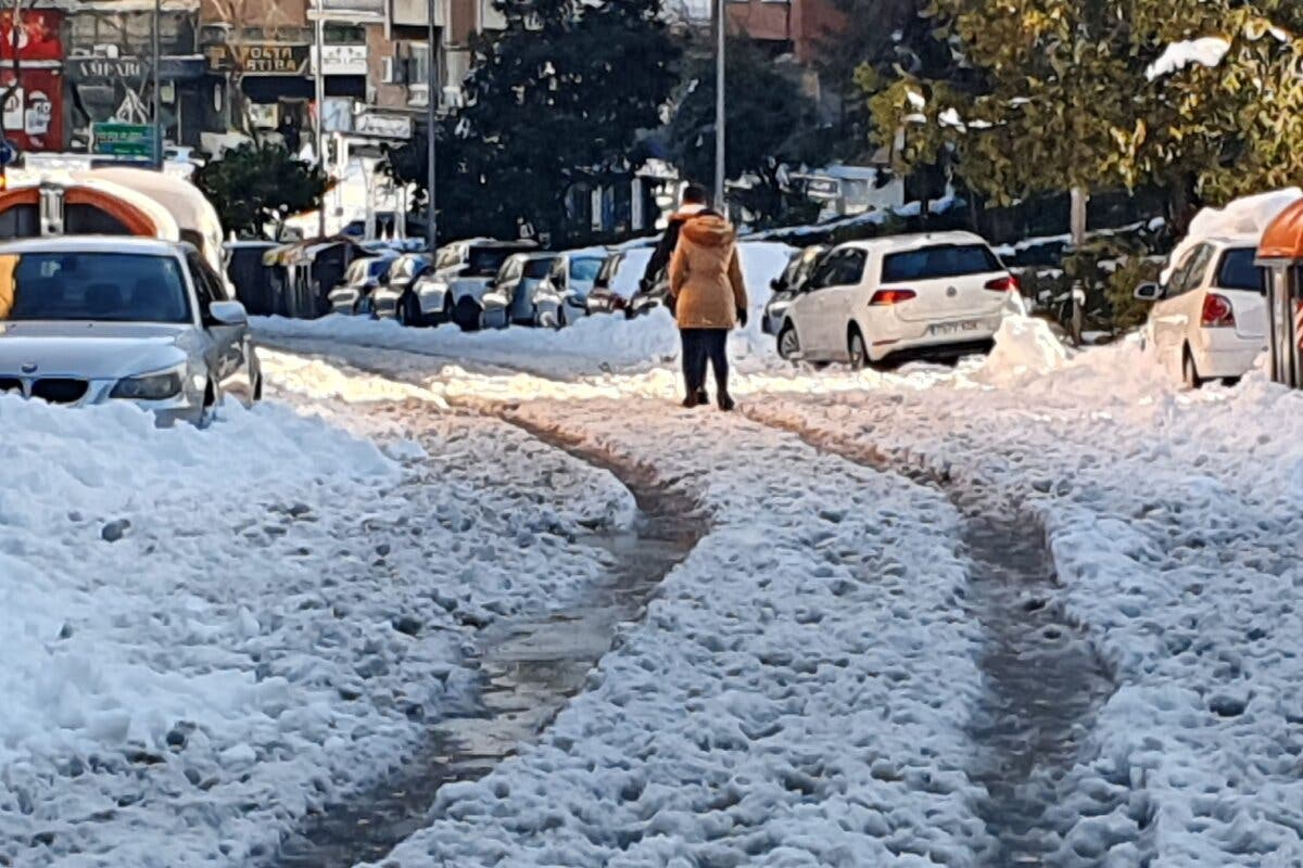 Cadáveres sin recoger en domicilios madrileños por la fuerte nevada