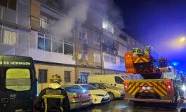 Un muerto y 21 heridos, dos graves, en un incendio en Alcalá de Henares