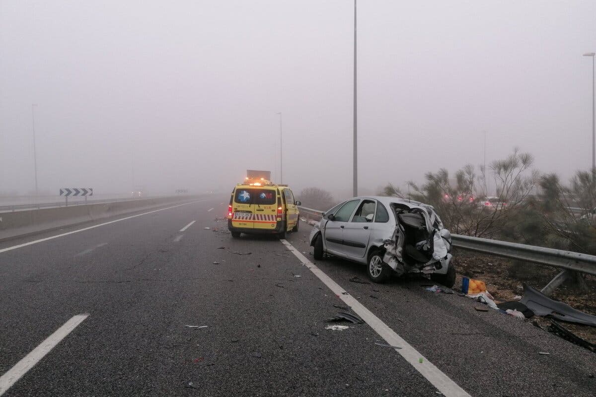 Tres heridos en un accidente múltiple ocasionado por la niebla en la A-3