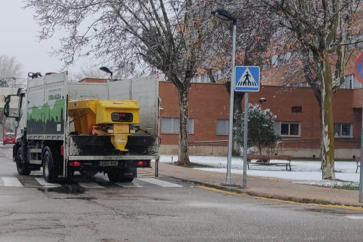 Alcalá de Henares asegura que dispone de «toneladas de sal» tras las críticas recibidas