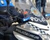 La Policía de Torrejón evita el suicidio de una adolescente en las vías del tren y de un joven atrincherado en el baño