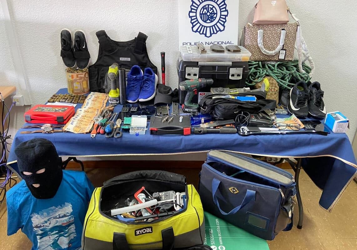 Desarticulada una banda que robó 239 bolsos en una tienda de lujo de Madrid
