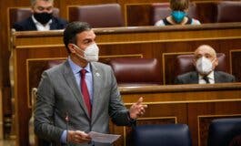 España pide a los turistas extranjeros «que no vengan» pero mantiene las fronteras abiertas