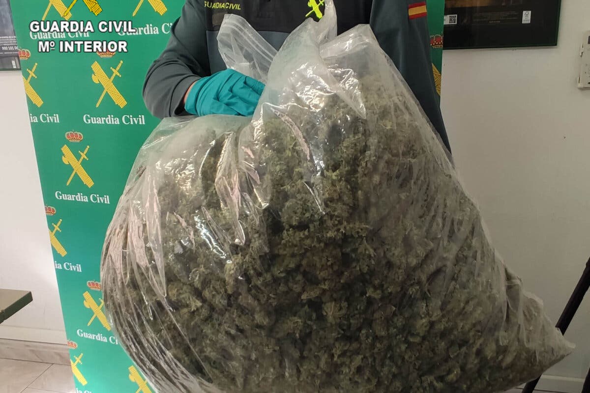 Detenida en Guadalajara una conductora madrileña tras saltarse el cierre perimetral y llevar un bolsón de marihuana