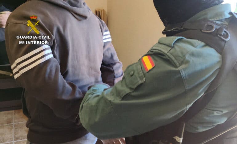 Siete detenidos y dos plantaciones de marihuana desmanteladas en Guadalajara